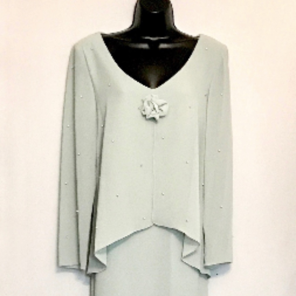 Light Moss Green Formal Gown   VS375